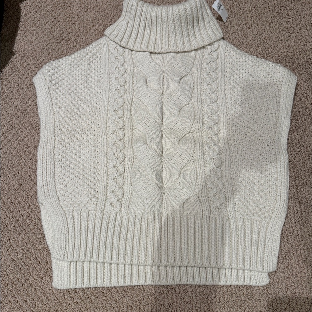 Banana Republic sweater TAGS ON NEVER WORN